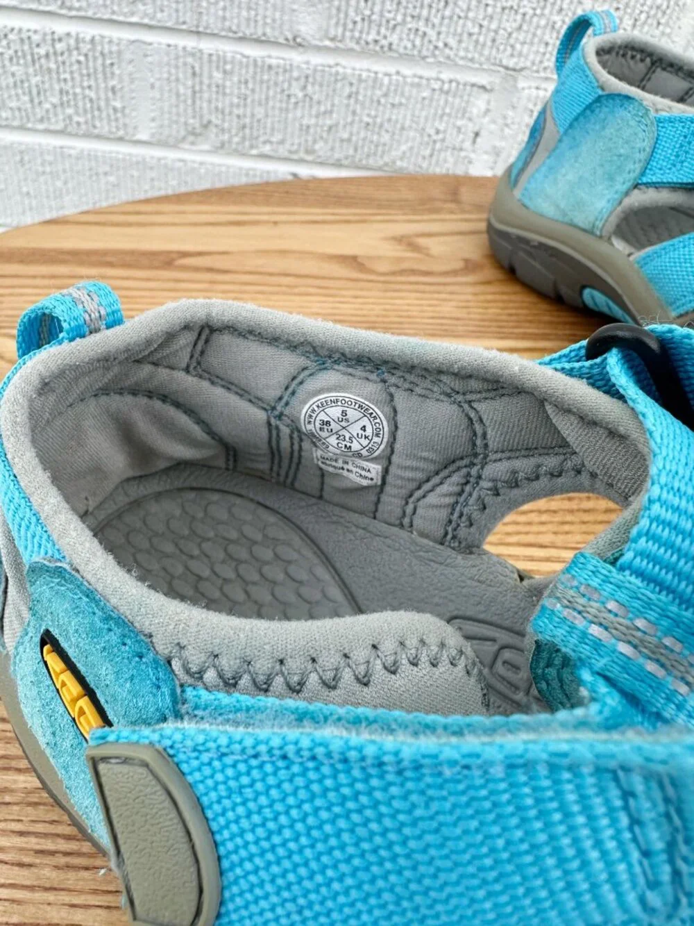 KEEN Newport H2 Kids' Closed Toe Water Sandals US 5